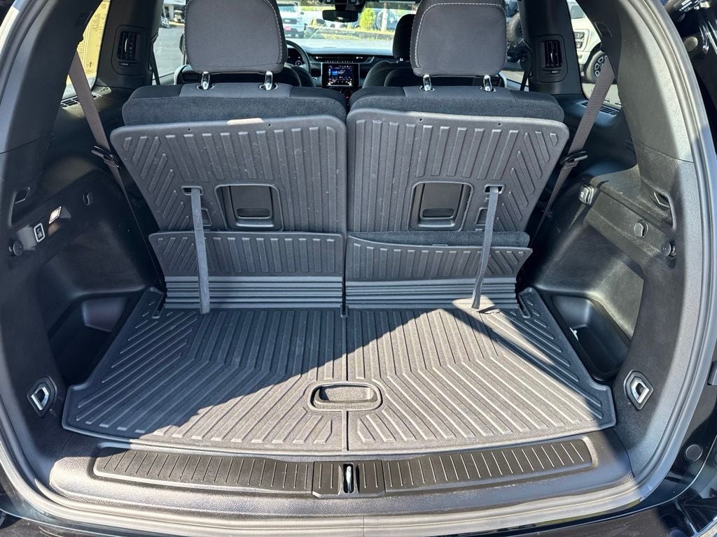 2024 Jeep Grand Cherokee L Laredo 4x2