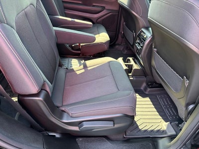 2024 Jeep Grand Cherokee L Laredo 4x2