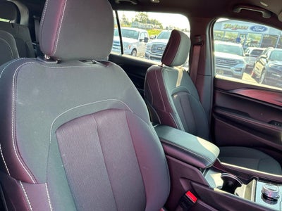 2024 Jeep Grand Cherokee L Laredo 4x2