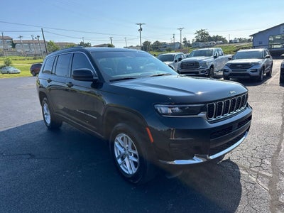 2024 Jeep Grand Cherokee L Laredo 4x2