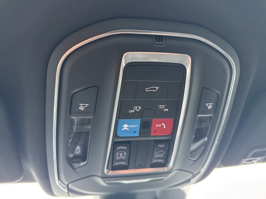 2025 Jeep Grand Cherokee GRAND CHEROKEE L ALTITUDE X 4X4