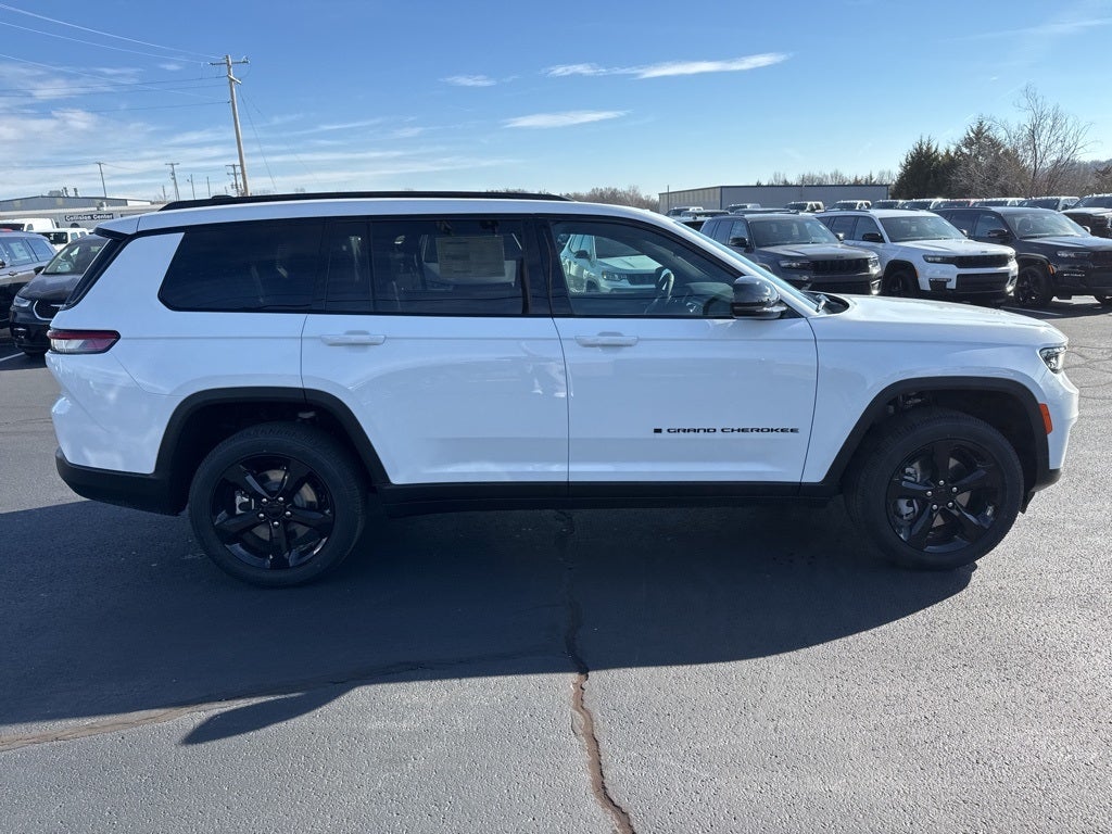 2025 Jeep Grand Cherokee GRAND CHEROKEE L ALTITUDE X 4X4