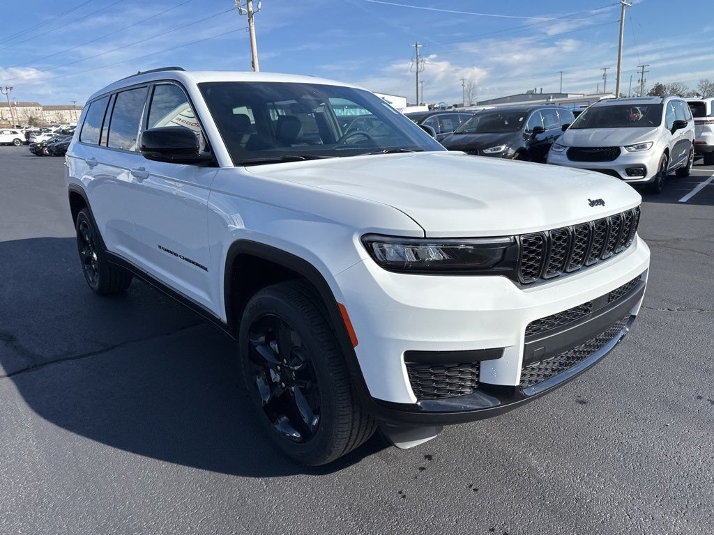 2025 Jeep Grand Cherokee GRAND CHEROKEE L ALTITUDE X 4X4