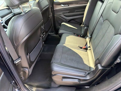 2027 Jeep Grand Cherokee GRAND CHEROKEE L LAREDO ALTITUDE 4X4
