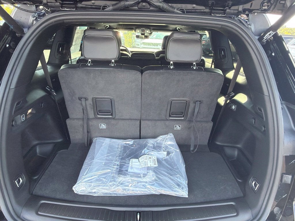 2027 Jeep Grand Cherokee GRAND CHEROKEE L LAREDO ALTITUDE 4X4