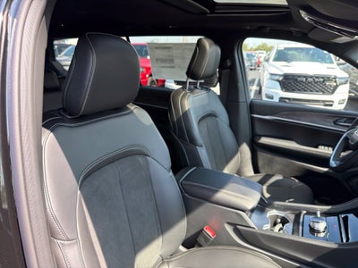 2027 Jeep Grand Cherokee GRAND CHEROKEE L LAREDO ALTITUDE 4X4