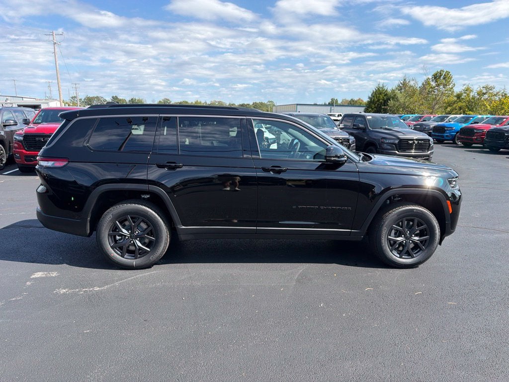 2027 Jeep Grand Cherokee GRAND CHEROKEE L LAREDO ALTITUDE 4X4