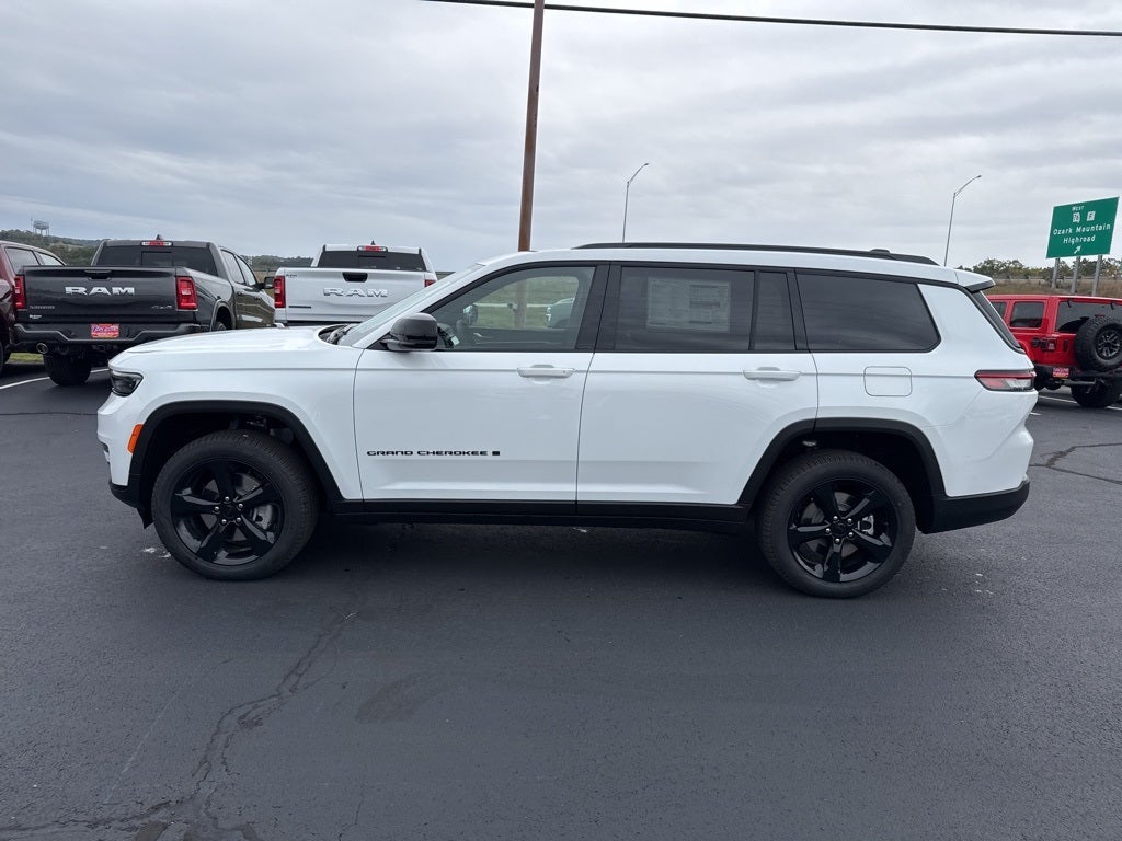 2025 Jeep Grand Cherokee GRAND CHEROKEE L LIMITED 4X4