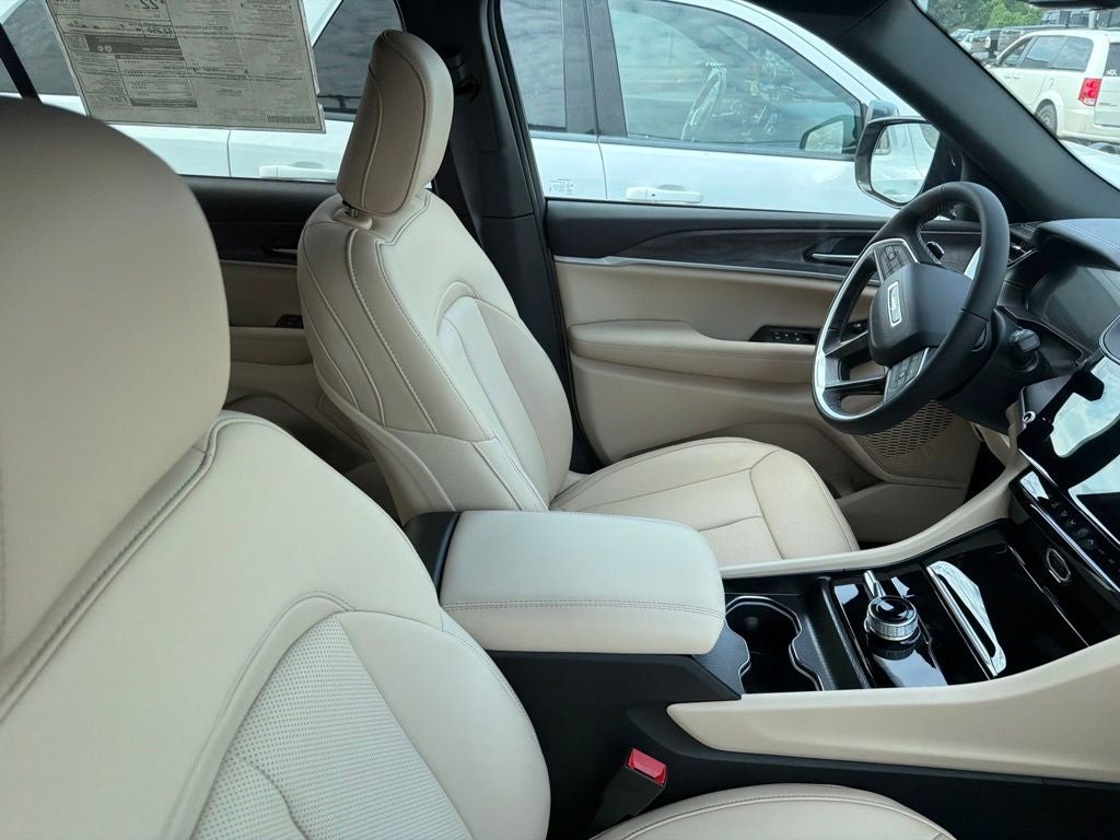 2026 Jeep Grand Cherokee GRAND CHEROKEE L LIMITED 4X4