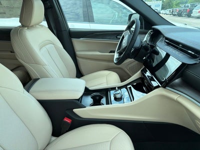 2026 Jeep Grand Cherokee GRAND CHEROKEE L LIMITED 4X4