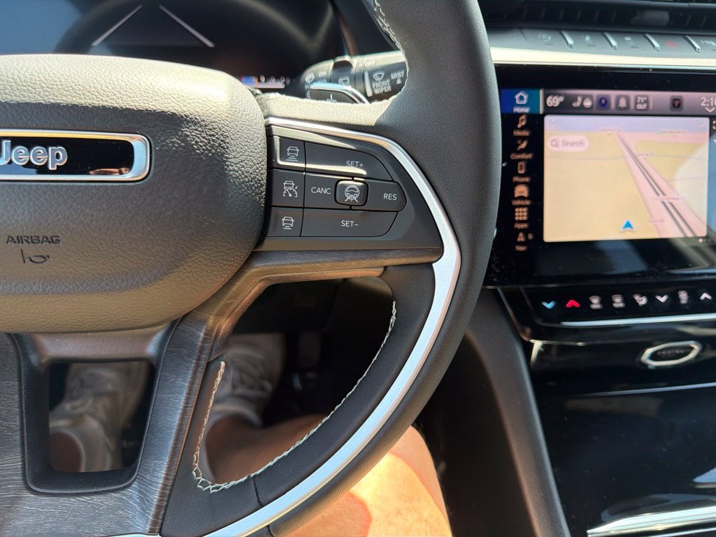 2027 Jeep Grand Cherokee GRAND CHEROKEE L LIMITED RESERVE 4X4