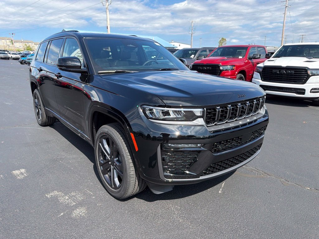 2027 Jeep Grand Cherokee GRAND CHEROKEE L LIMITED RESERVE 4X4