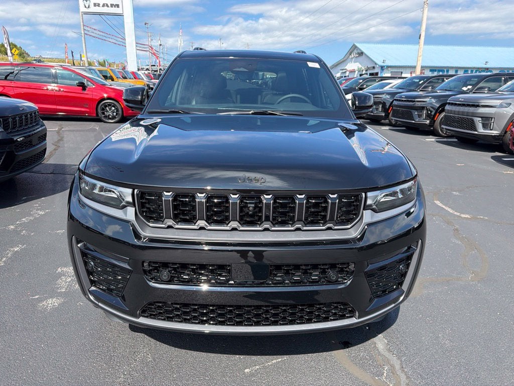 2027 Jeep Grand Cherokee GRAND CHEROKEE L LIMITED RESERVE 4X4