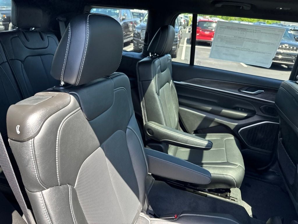 2026 Jeep Grand Cherokee GRAND CHEROKEE L LIMITED RESERVE 4X4