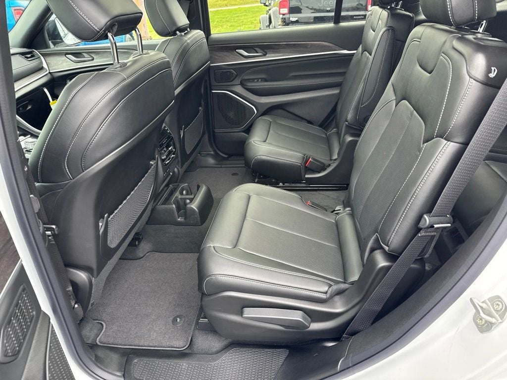 2026 Jeep Grand Cherokee GRAND CHEROKEE L LIMITED RESERVE 4X4
