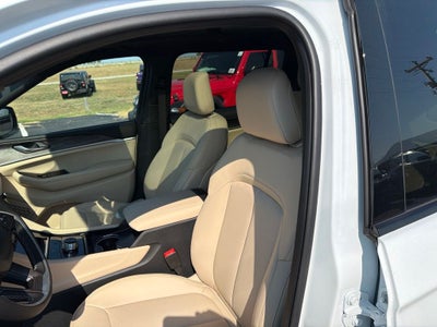 2026 Jeep Grand Cherokee GRAND CHEROKEE L LIMITED 4X4