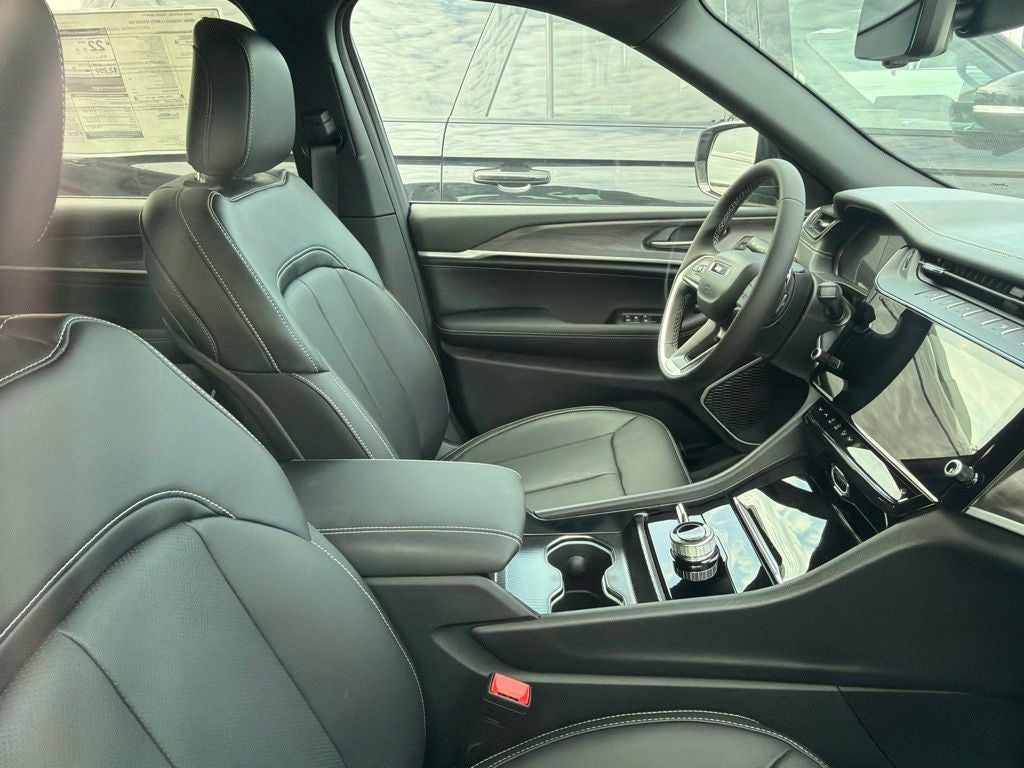 2026 Jeep Grand Cherokee GRAND CHEROKEE L LIMITED RESERVE 4X4