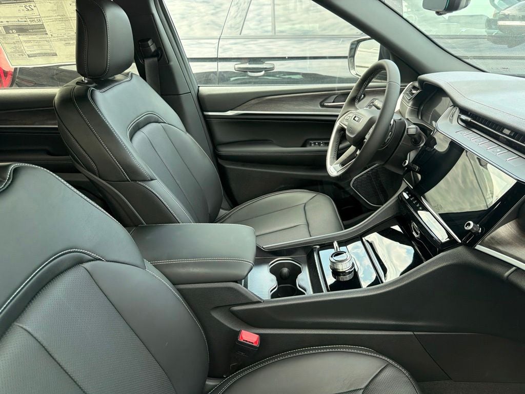 2026 Jeep Grand Cherokee GRAND CHEROKEE L LIMITED RESERVE 4X4