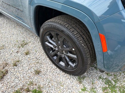 2026 Jeep Grand Cherokee GRAND CHEROKEE L LIMITED RESERVE 4X4