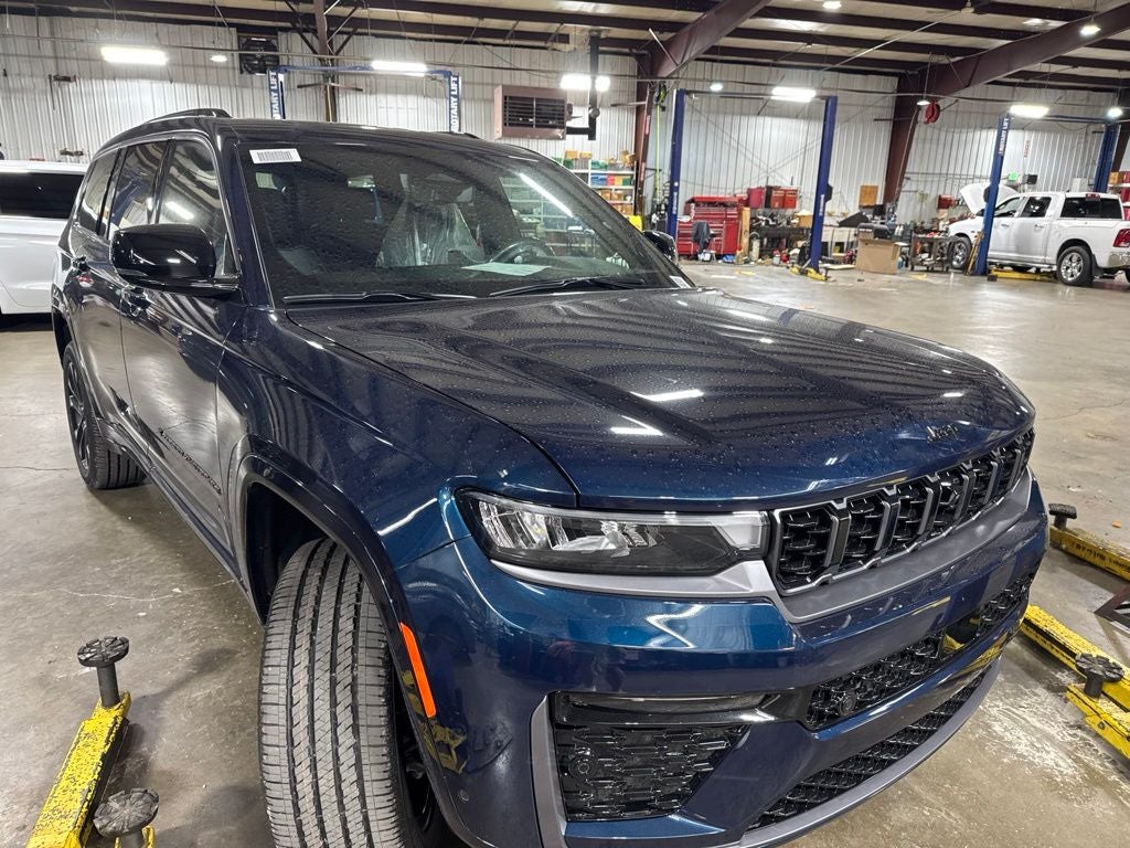 2026 Jeep Grand Cherokee GRAND CHEROKEE L LIMITED RESERVE 4X4