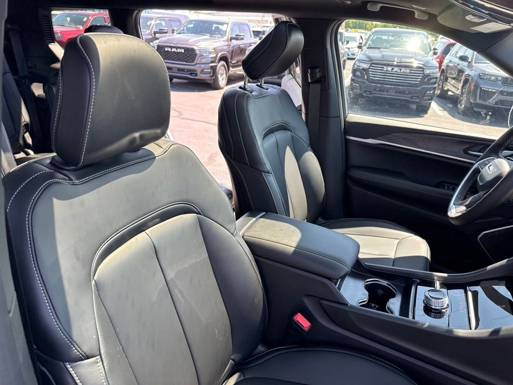 2026 Jeep Grand Cherokee GRAND CHEROKEE L LIMITED 4X4