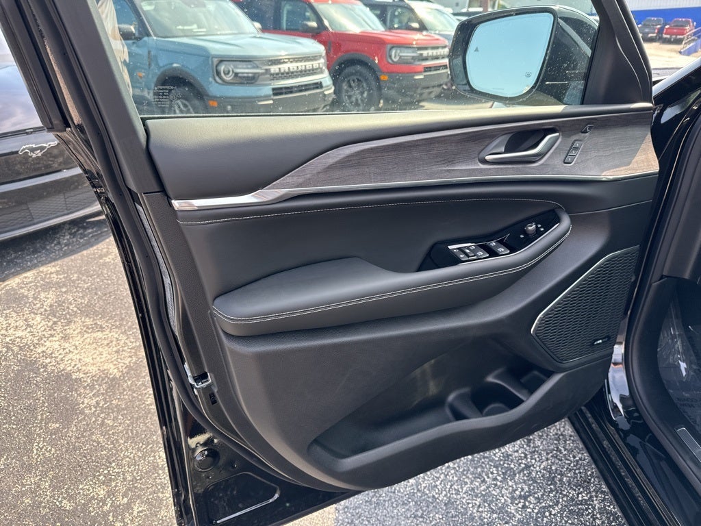 2024 Jeep Grand Cherokee GRAND CHEROKEE L OVERLAND 4X4