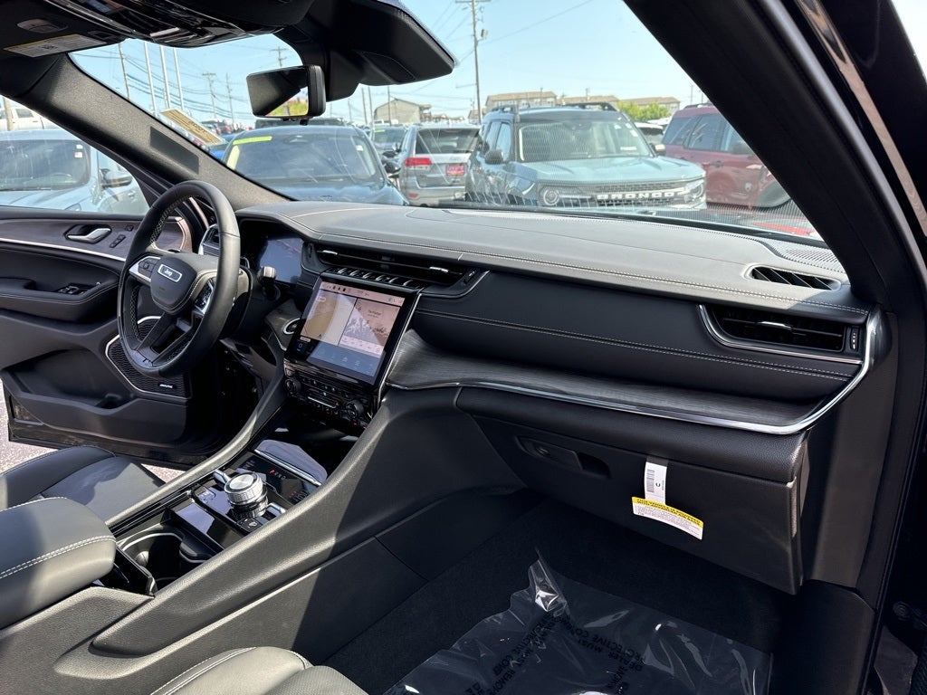 2024 Jeep Grand Cherokee GRAND CHEROKEE L OVERLAND 4X4