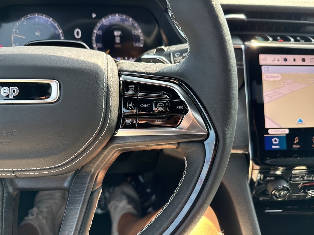 2024 Jeep Grand Cherokee GRAND CHEROKEE L OVERLAND 4X4