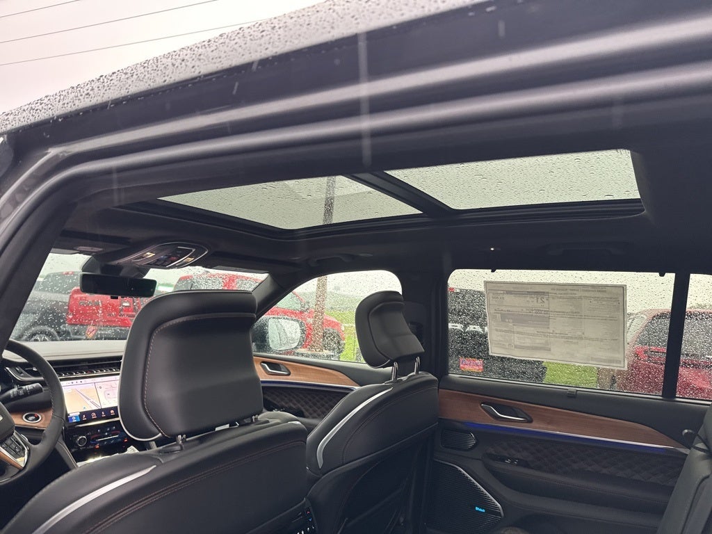 2025 Jeep Grand Cherokee GRAND CHEROKEE L SUMMIT RESERVE 4X4