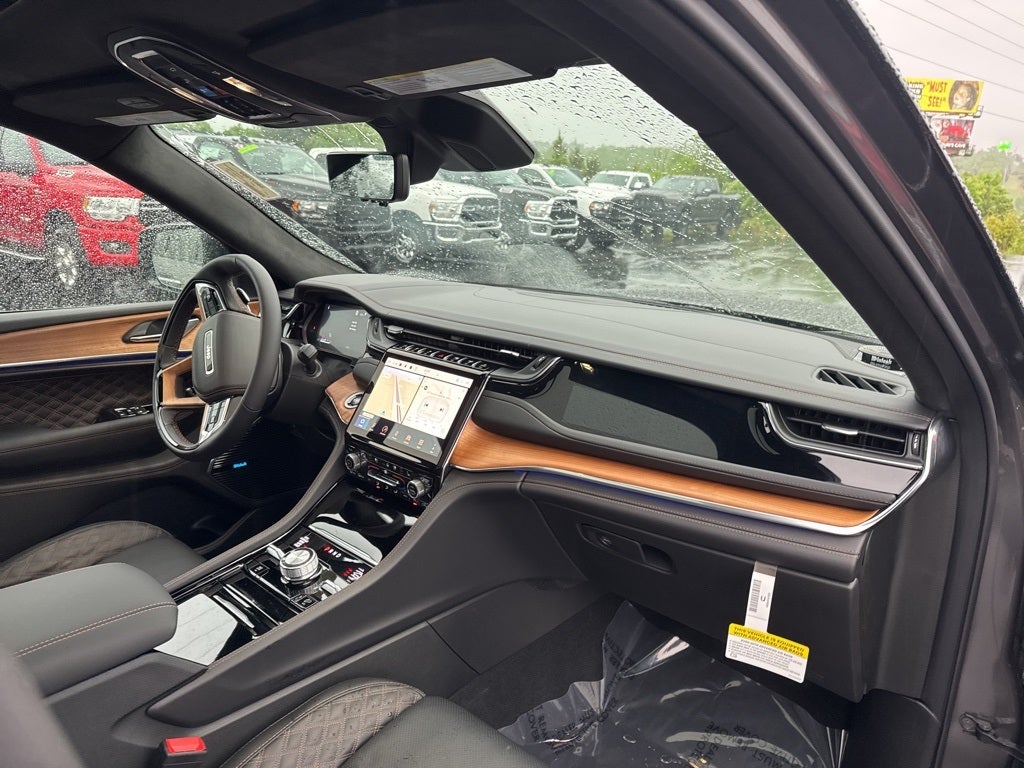 2025 Jeep Grand Cherokee GRAND CHEROKEE L SUMMIT RESERVE 4X4