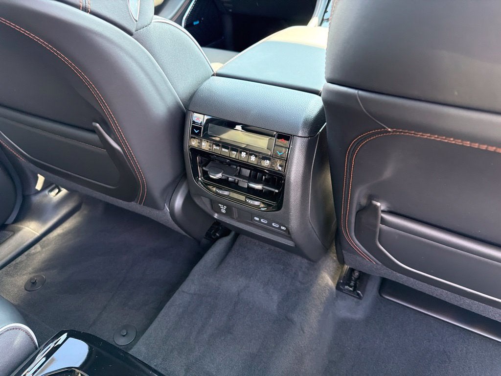 2027 Jeep Grand Cherokee GRAND CHEROKEE L SUMMIT 4X4