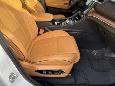 2023 Jeep Grand Cherokee L Summit 4x4