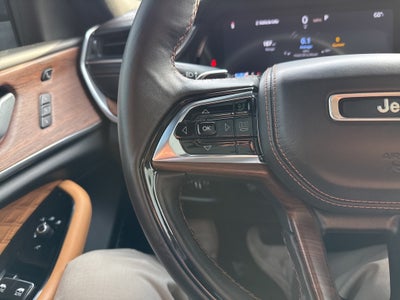 2023 Jeep Grand Cherokee L Summit 4x4