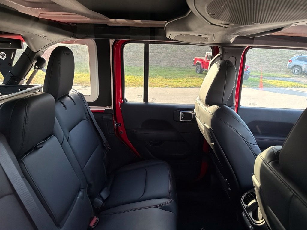 2025 Jeep Wrangler 4-Door Recon 4x4