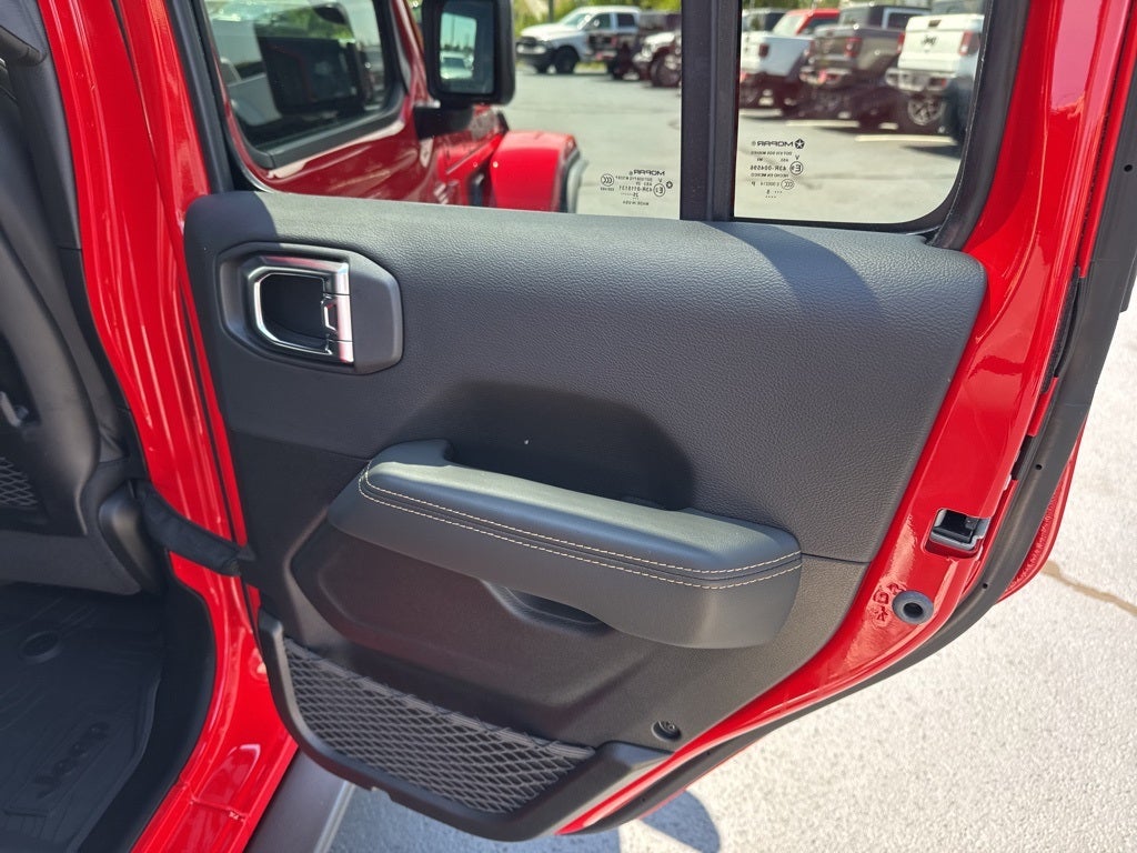 2025 Jeep Wrangler WRANGLER 4-DOOR RUBICON 392