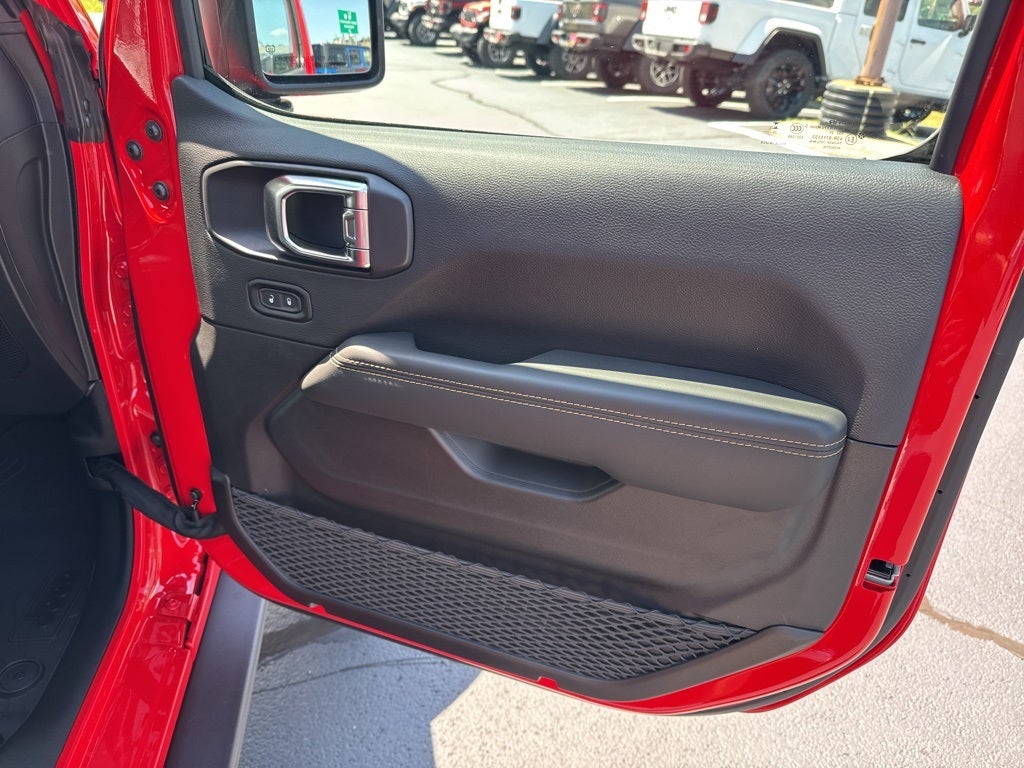 2025 Jeep Wrangler WRANGLER 4-DOOR RUBICON 392