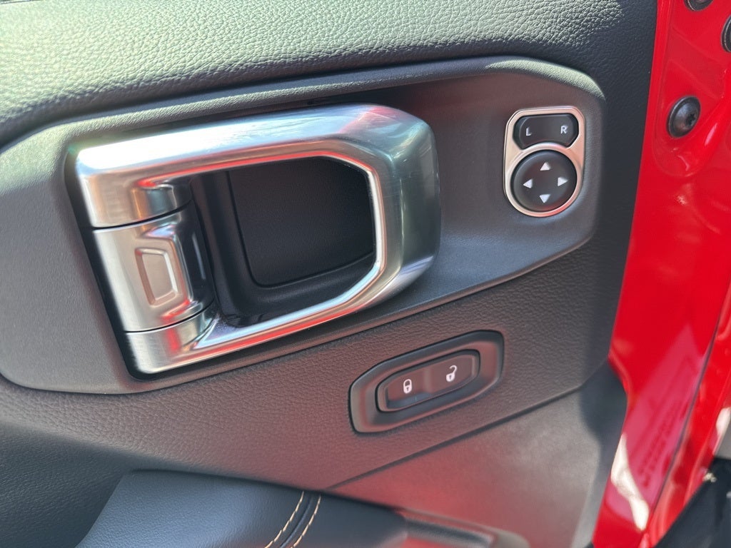 2025 Jeep Wrangler WRANGLER 4-DOOR RUBICON 392