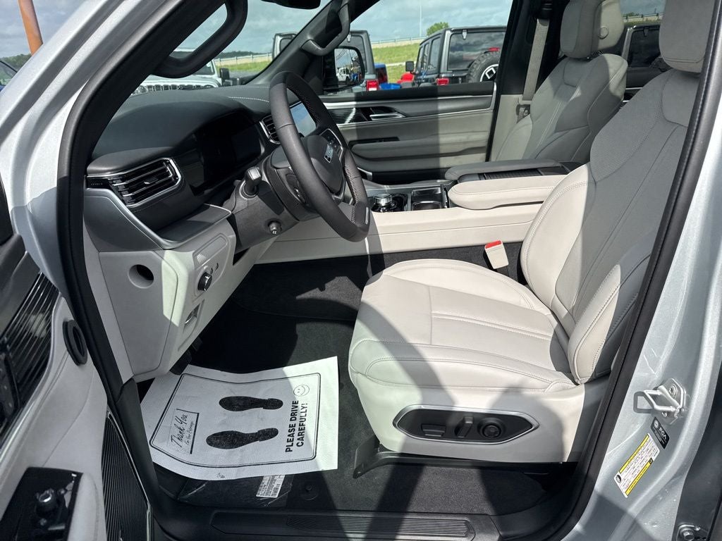 2026 Jeep Grand Wagoneer GRAND WAGONEER L LIMITED RESERVE 4X4