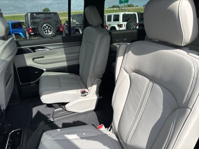 2026 Jeep Grand Wagoneer GRAND WAGONEER L LIMITED RESERVE 4X4