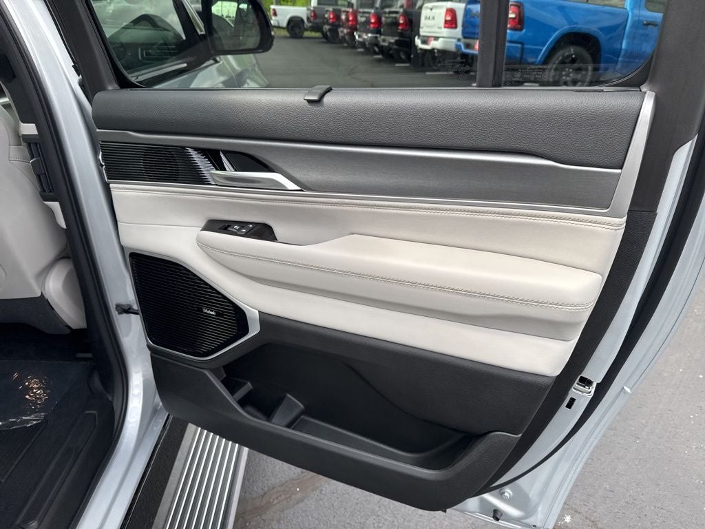 2026 Jeep Grand Wagoneer GRAND WAGONEER L LIMITED RESERVE 4X4