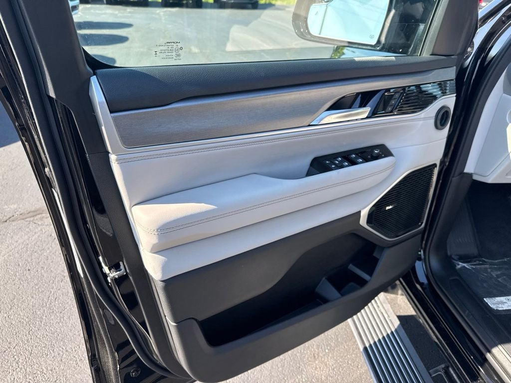 2026 Jeep Grand Wagoneer GRAND WAGONEER L LIMITED RESERVE 4X4