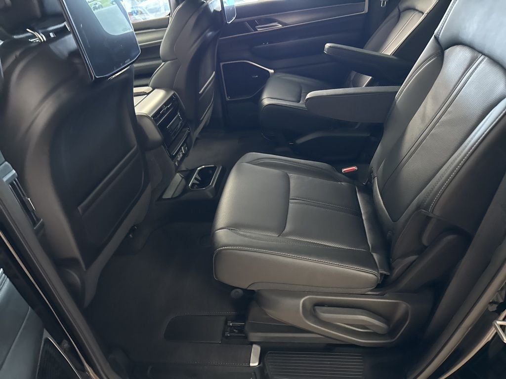 2026 Jeep Grand Wagoneer GRAND WAGONEER L LIMITED RESERVE 4X4