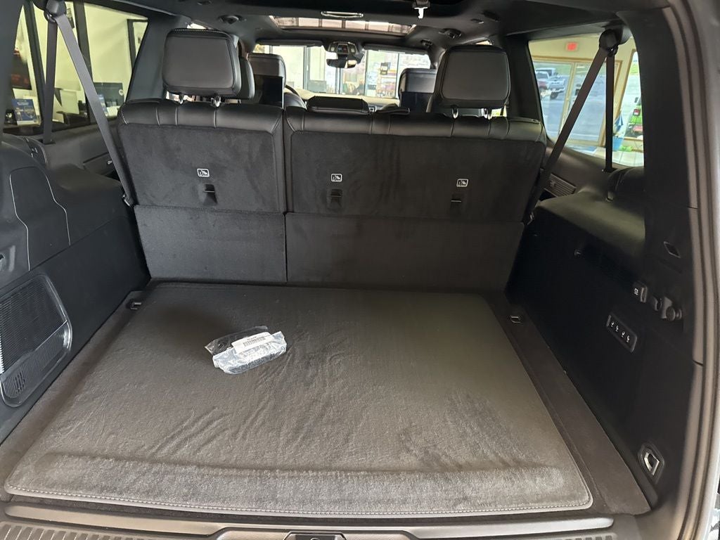 2026 Jeep Grand Wagoneer GRAND WAGONEER L LIMITED RESERVE 4X4