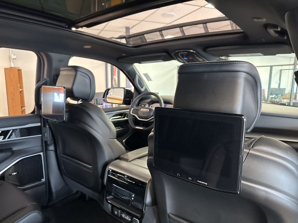 2026 Jeep Grand Wagoneer GRAND WAGONEER L LIMITED RESERVE 4X4