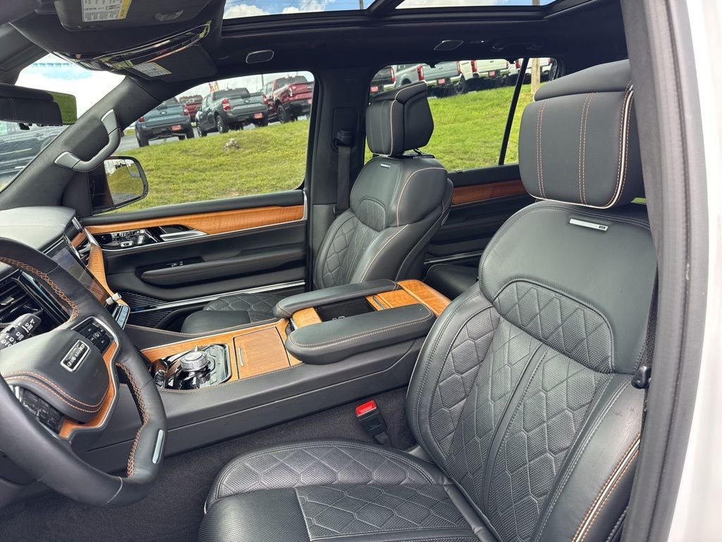 2024 Jeep Grand Wagoneer L Series III 4x4