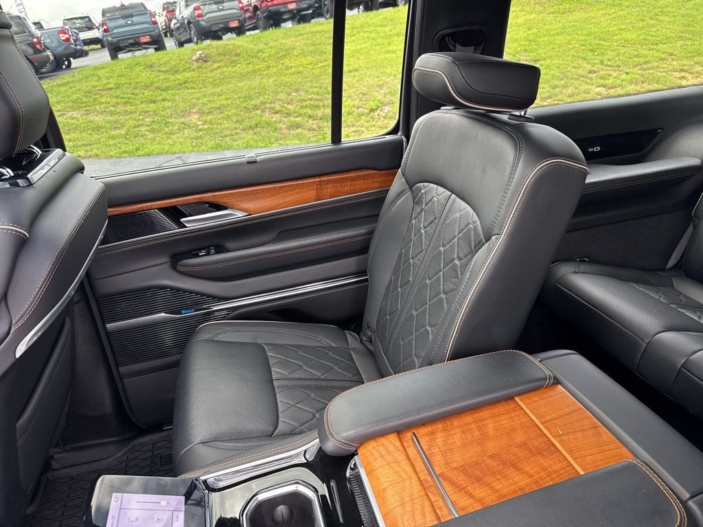 2024 Jeep Grand Wagoneer L Series III 4x4