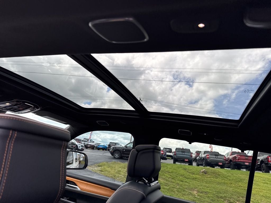 2024 Jeep Grand Wagoneer L Series III 4x4