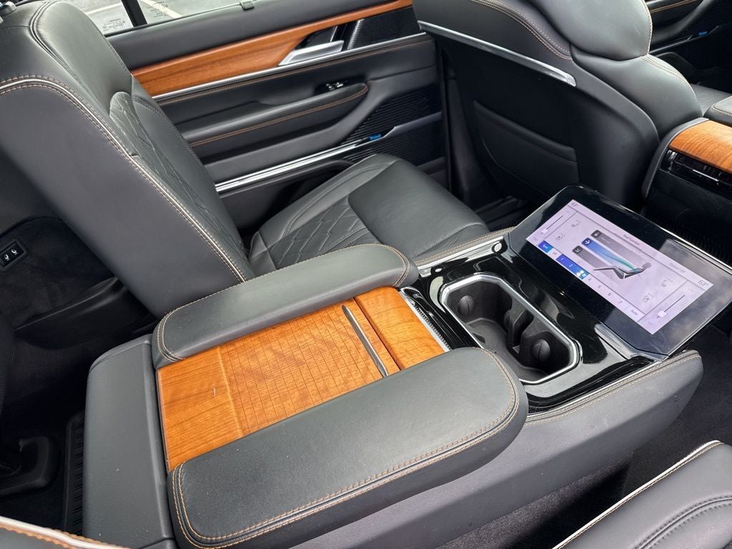 2024 Jeep Grand Wagoneer L Series III 4x4