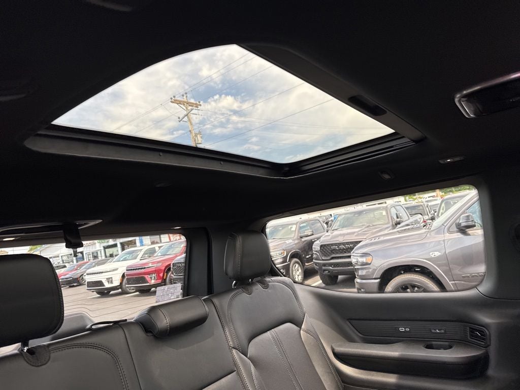 2026 Jeep Grand Wagoneer GRAND WAGONEER UPLAND 4X4