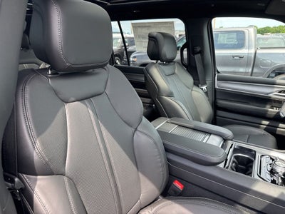 2026 Jeep Grand Wagoneer GRAND WAGONEER UPLAND 4X4